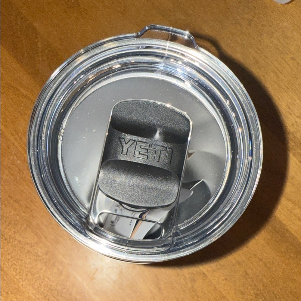 YETI Rambler 20 oz Tumbler in Matte Black - Picture 2 of 2